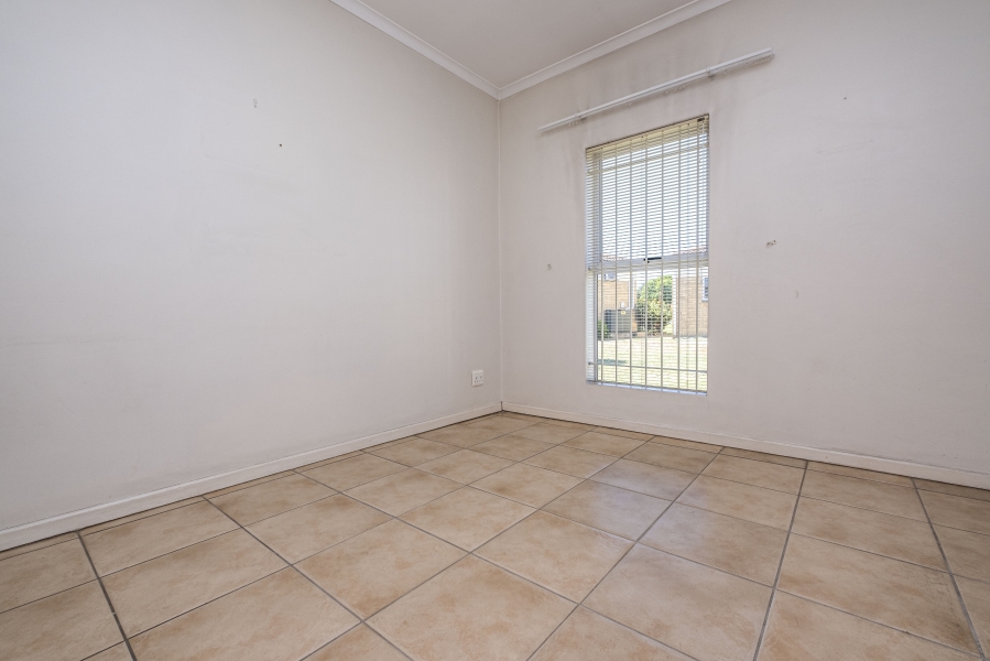 1 Bedroom Property for Sale in Protea Heights Western Cape